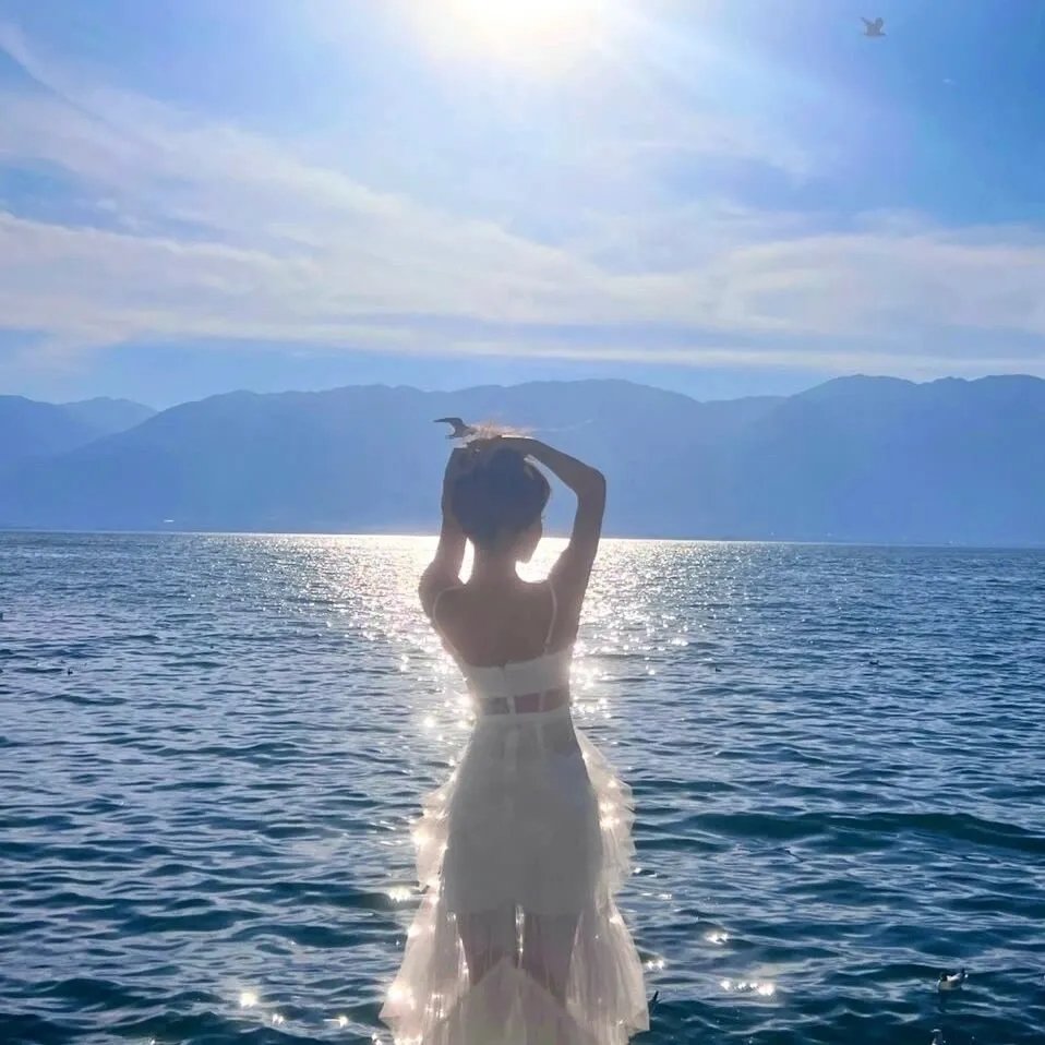 女孩们海报