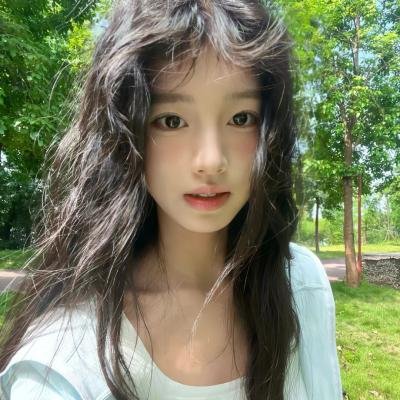 脸庞海报