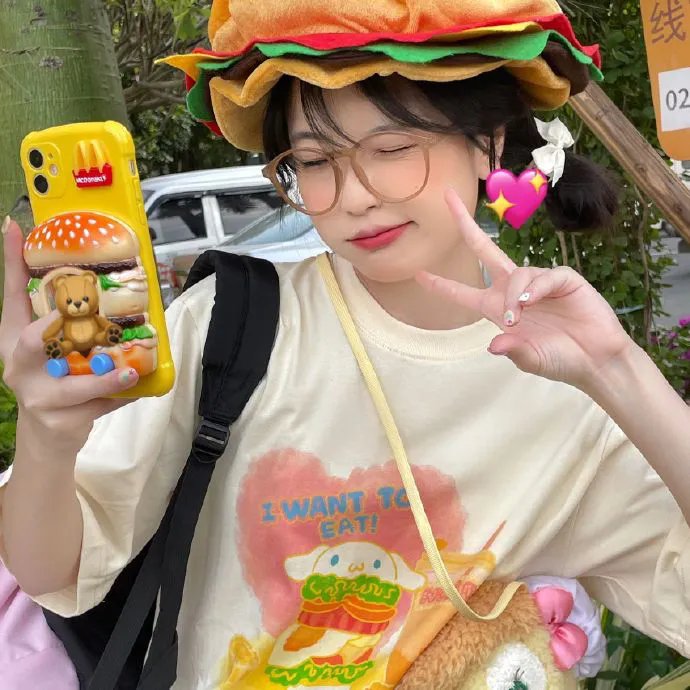 屋顶人海报